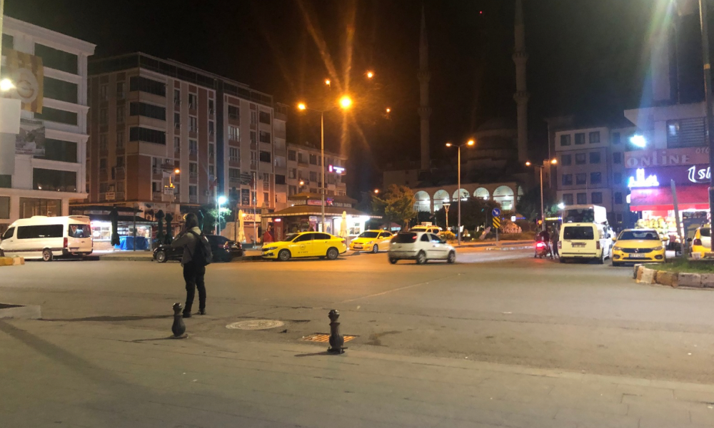 Pazar İlçesi Geceleri Neden Terk Edilmiş Gibi