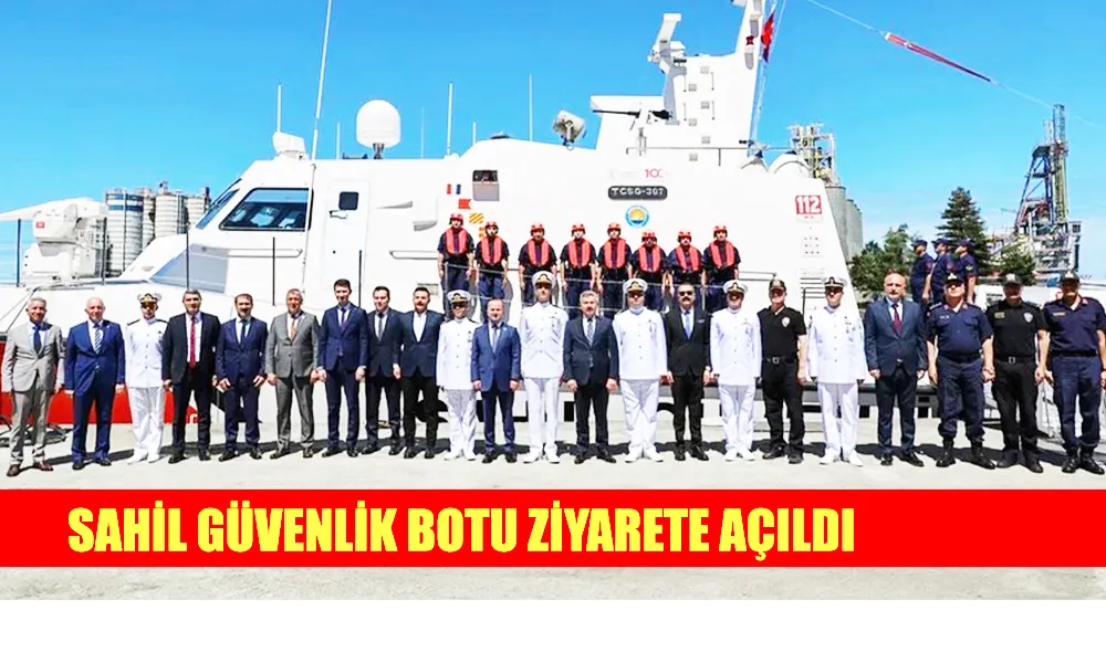 HOPA’DA DENİZ ŞEHİTLERİ İÇİN DENİZ’E ÇELENK BIRAKILDI