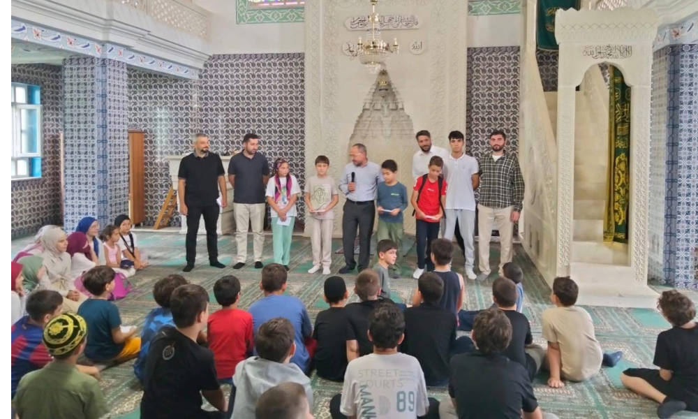 Pazar’da Bilgi Yarışması Düzenlendi