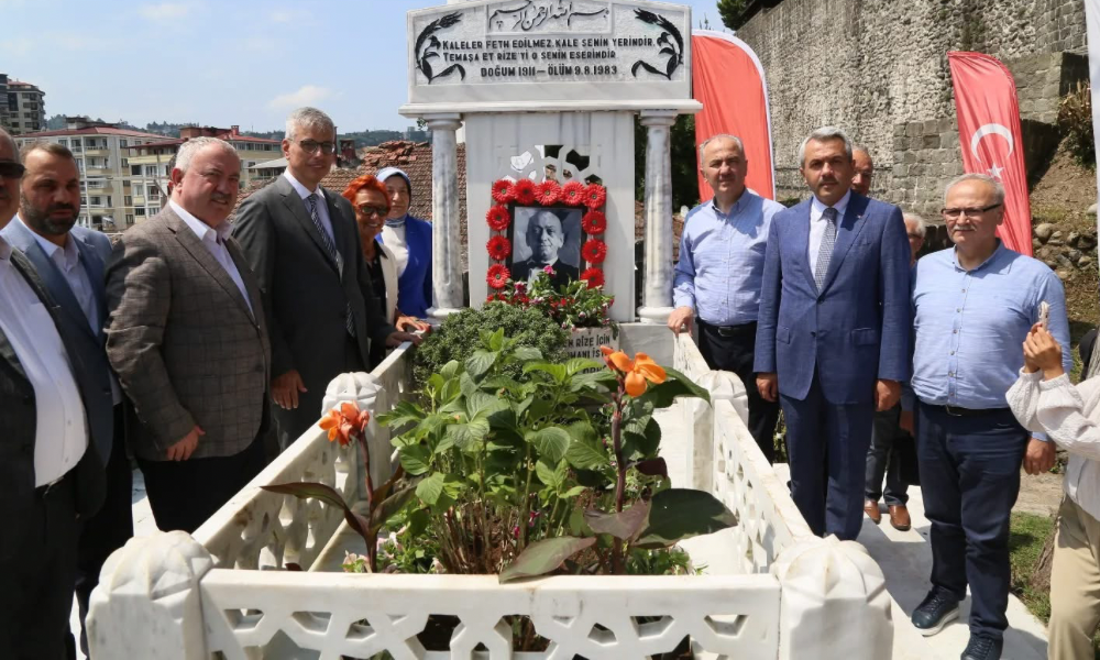 Bakan Memişoğlu, Rize’de Ekrem Orhon’u Andı