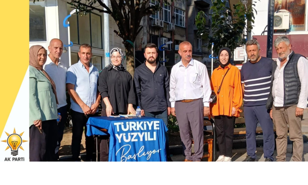 Pazar AK Parti Teşkilatı 15 Temmuz Demokrasi Meydanı’nda Stand Kurdu