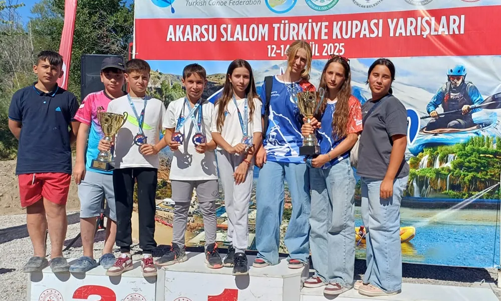 Pazarlı Sporcular Kano Türkiye Kupası’nda Madalyaları Topladı