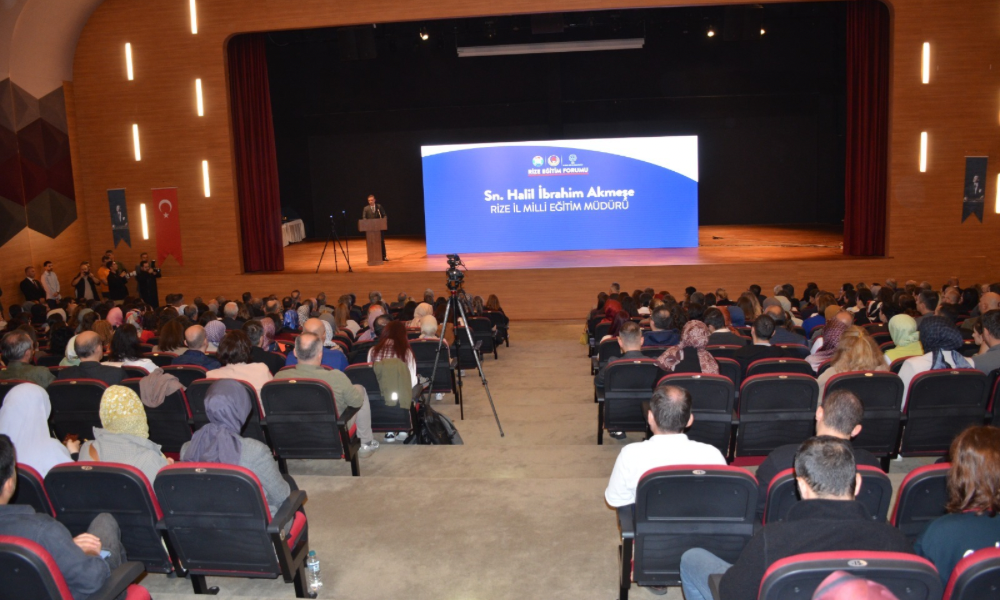 Eğitim Camiası “Rize Eğitim Forumu”nda Buluştu