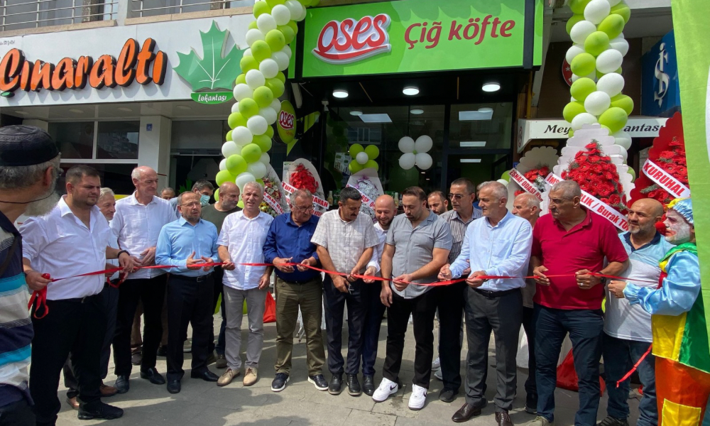 Pazar’da “O Ses Çiğ Köfte” Dualarla Açıldı
