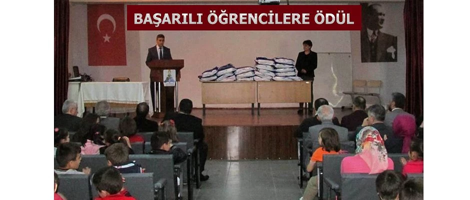 BAŞARILI ÖĞRENCİLER ÖDÜLLENDİRİLDİ