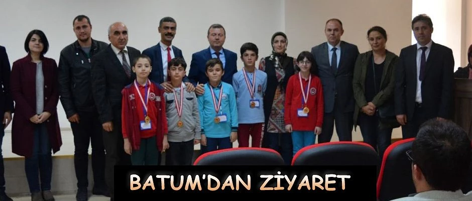 BATUM TÜRK ÇOK PROGRAMLI ANADOLU LİSESİ’NDEN İL MİLLİ EĞİTİM MÜDÜRLÜĞÜNE ZİYARET