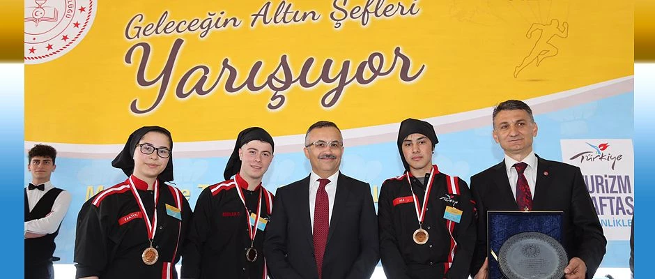 Vali Kemal Çeber Liseler Arası Yemek Yarışmasına Katıldı