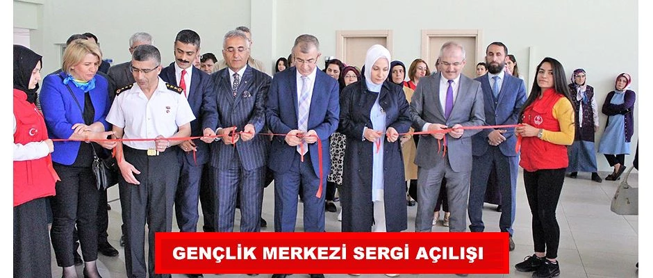 GENÇLİK HAFTASINDA ARTVİN GENÇLİK MERKEZİ SERGİSİ’ NİN AÇILIŞI GERÇEKLEŞTİ