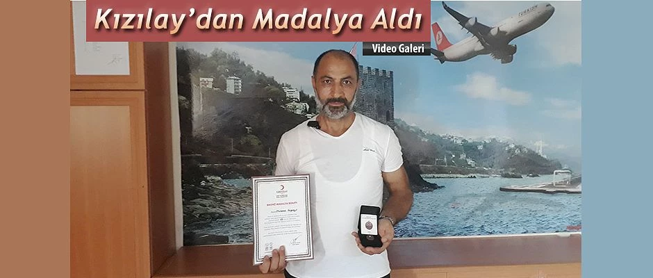 Kan bağışı yapan vatandaşa Kızılay’dan bronz madalya
