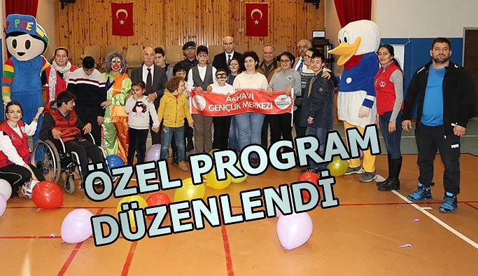 ENGELLİLER GÜNÜ ÖZEL PROGRAMI DÜZENLENDİ
