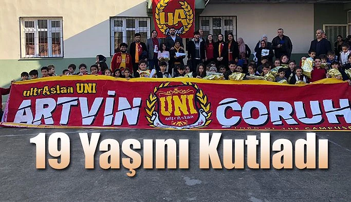 GALATASARAY TARAFTAR OLUŞUMU ULTRASLAN 19 YAŞINI KUTLADI!