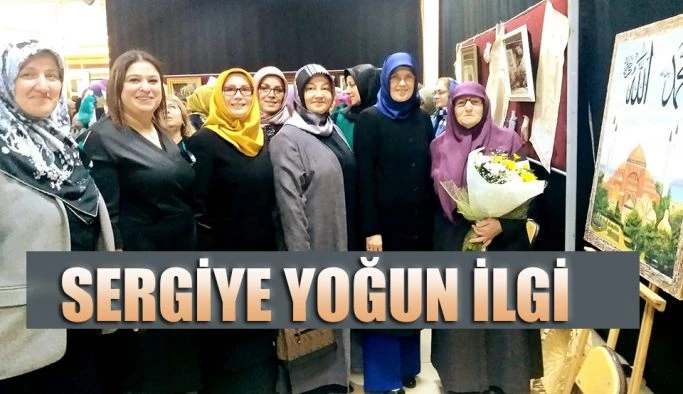 RİZE’DE, “HER YAŞTA SANAT” SERGİSİNE YOĞUN İLGİ