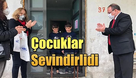 ÇOCUKLAR SEVİNDİRİLDİ.