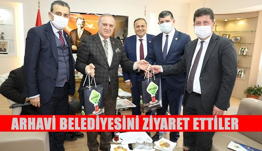 SEYİT TORUN VE MİLLETVEKİLLERİNDEN ARHAVİ BELEDİYESİNE ZİYARET