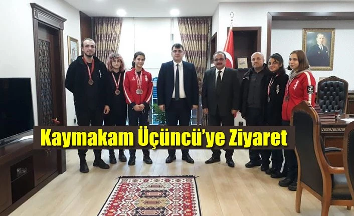 KARATECİLERDEN KAYMAKAM ÜÇÜNCÜ’YE ZİYARET