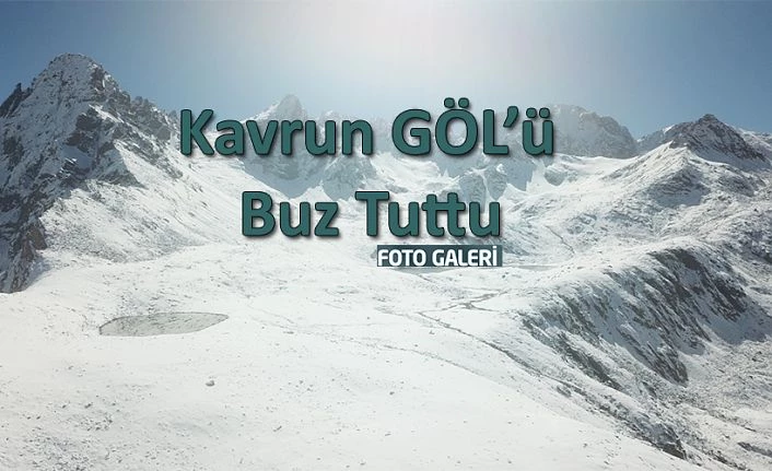 Kavron Gölü Buz Tuttu