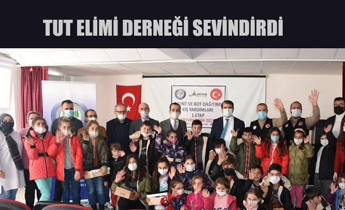 TUT ELİMİ DERNEĞİ GÖNÜLLÜLERİNDEN ÖĞRENCİLERE ZİYARET