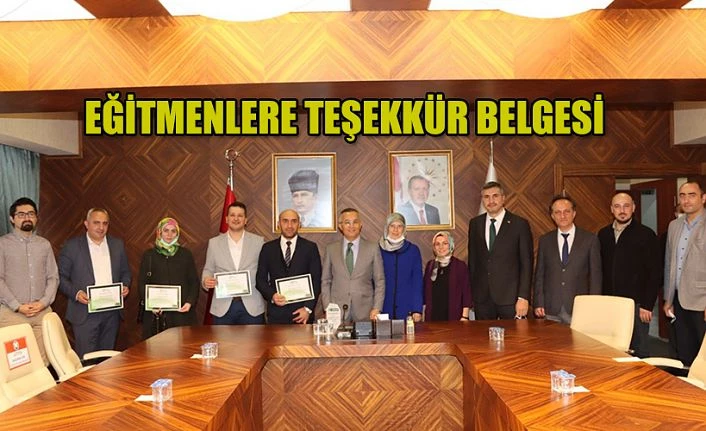 Teşekkür Belgesi Verildi