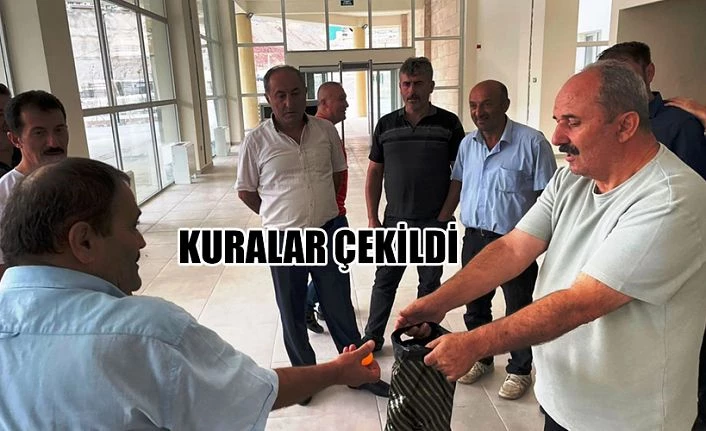 Esnaflar yapılan kura çekimi ile dükkânlarına kavuştu.