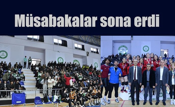 ÜNİVERSİTELER VOLEYBOL BÖLGESEL LİG GRUP MÜSABAKALARI SONA ERDİ.