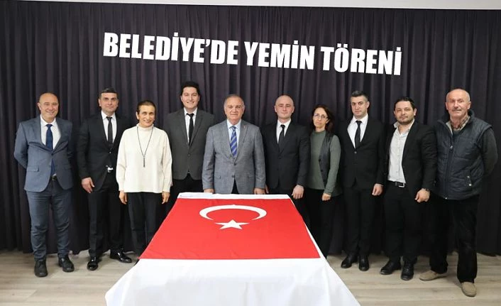 BELEDİYEDE YEMİN TÖRENİ